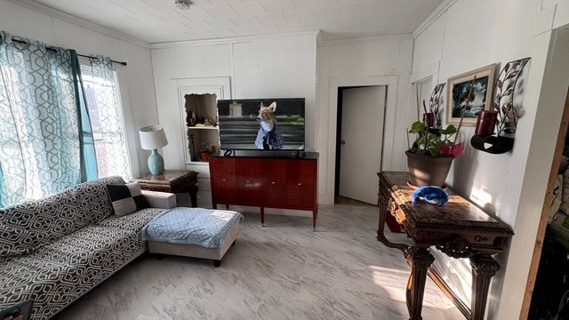 20 Annis St, Methuen, MA 01844