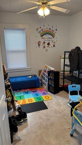 20 Annis St, Methuen, MA 01844