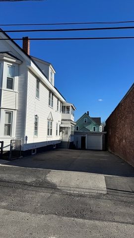 20 Annis St, Methuen, MA 01844