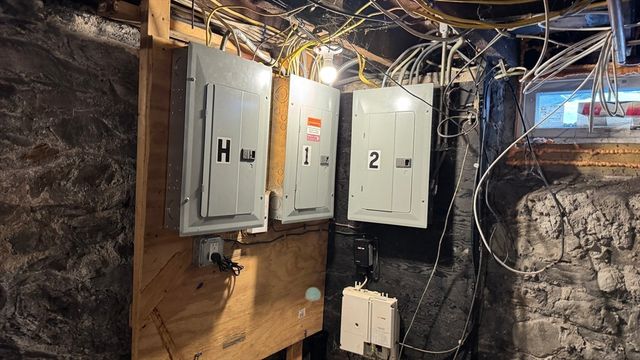 20 Annis St, Methuen, MA 01844