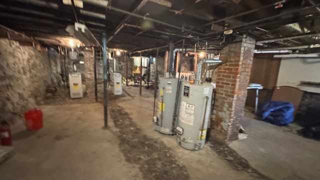 20 Annis St, Methuen, MA 01844