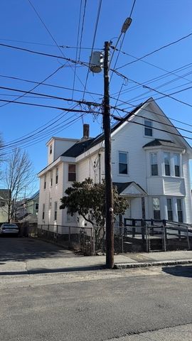 20 Annis St, Methuen, MA 01844