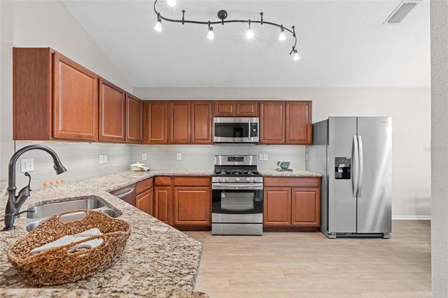 6006 CHELLAS COURT, Lutz, FL 33558