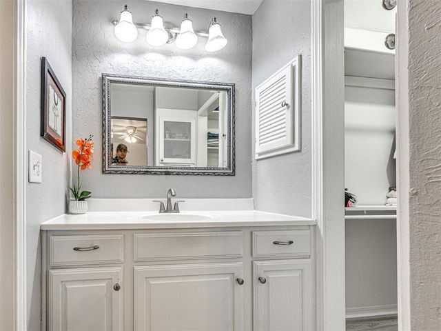 2529 NW 62nd Street 227, Oklahoma City, OK 73112