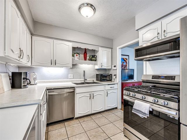 2529 NW 62nd Street 227, Oklahoma City, OK 73112