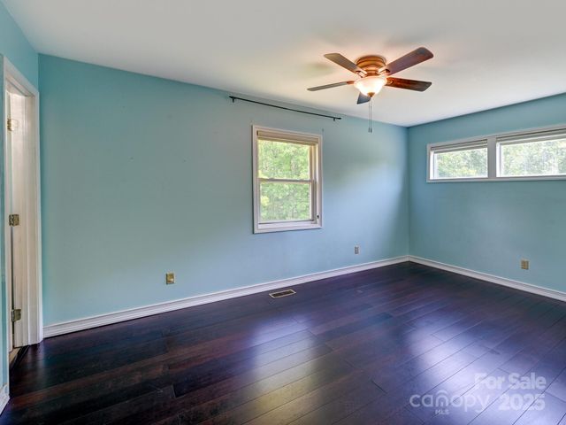 14 Spring Lake Drive, Fletcher, NC 28732