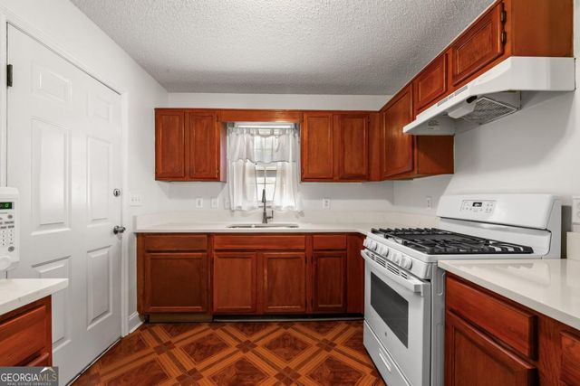 89 Quail Run, Cartersville, GA 30120