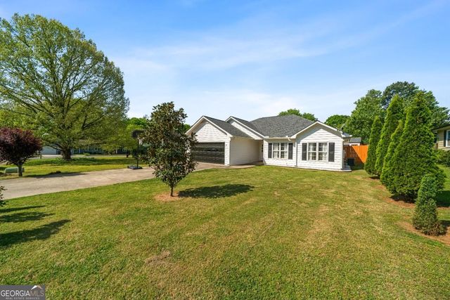 89 Quail Run, Cartersville, GA 30120