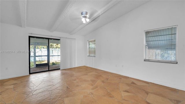 10583 La Placida Dr, Coral Springs, FL 33065