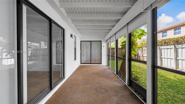 10583 La Placida Dr, Coral Springs, FL 33065