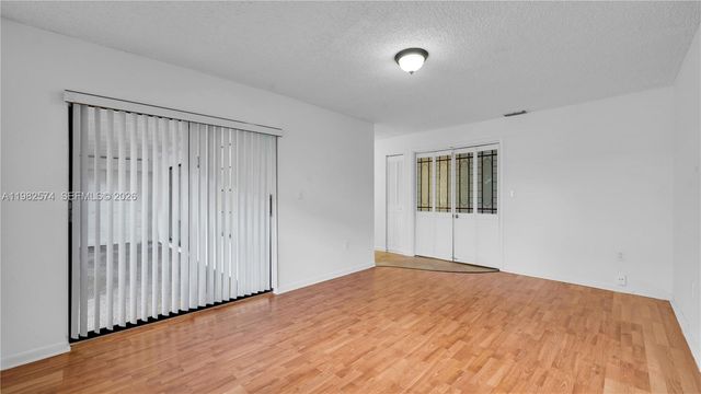 10583 La Placida Dr, Coral Springs, FL 33065