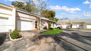 10583 La Placida Dr, Coral Springs, FL 33065