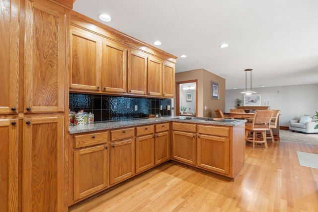 56 School St, Dunstable, MA 01827