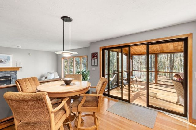 56 School St, Dunstable, MA 01827