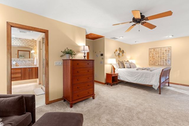 56 School St, Dunstable, MA 01827