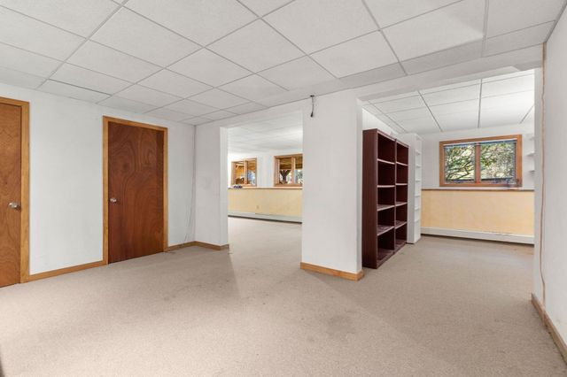 56 School St, Dunstable, MA 01827