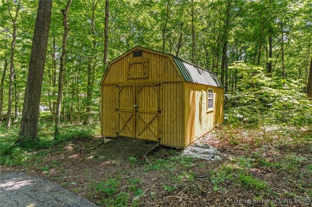 4505 Lake Forest Court, Charlestown, IN 47111