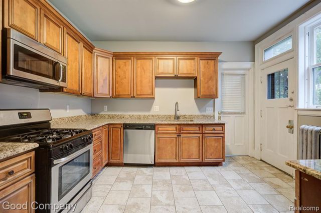 433 E Kirby Street, Detroit, MI 48202