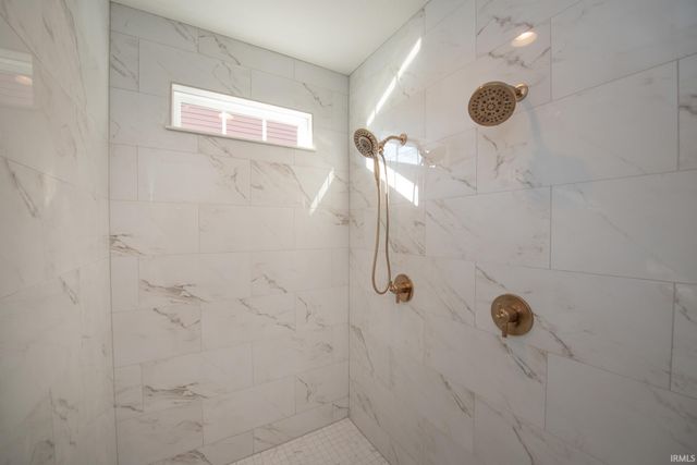 5326 Gainsboro Drive, West Lafayette, IN 47906