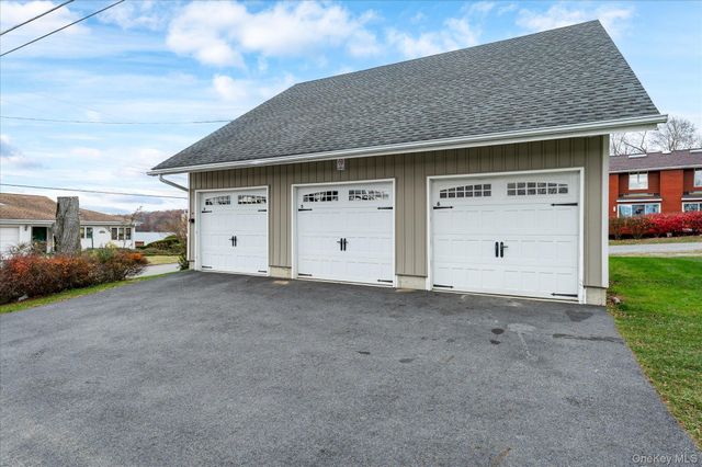 69 Vails Lake Shore Drive, Brewster, NY 10509