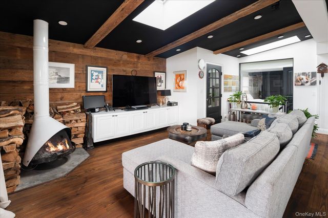 69 Vails Lake Shore Drive, Brewster, NY 10509