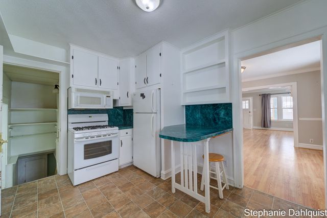 2208 Torrent Street, Muskegon City, MI 49441