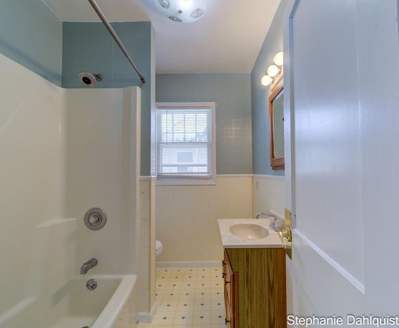 2208 Torrent Street, Muskegon City, MI 49441