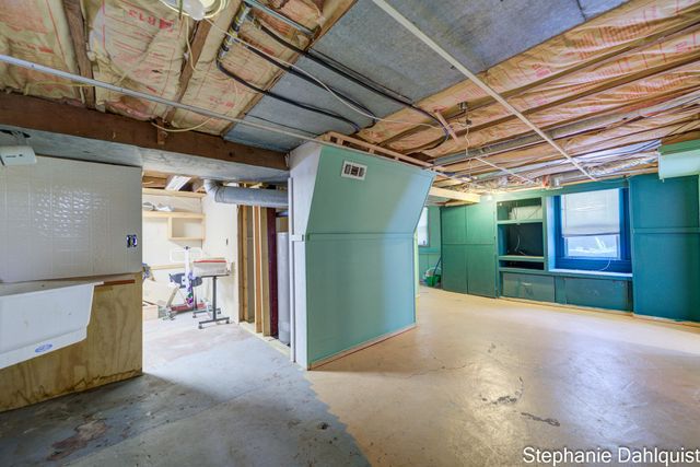 2208 Torrent Street, Muskegon City, MI 49441