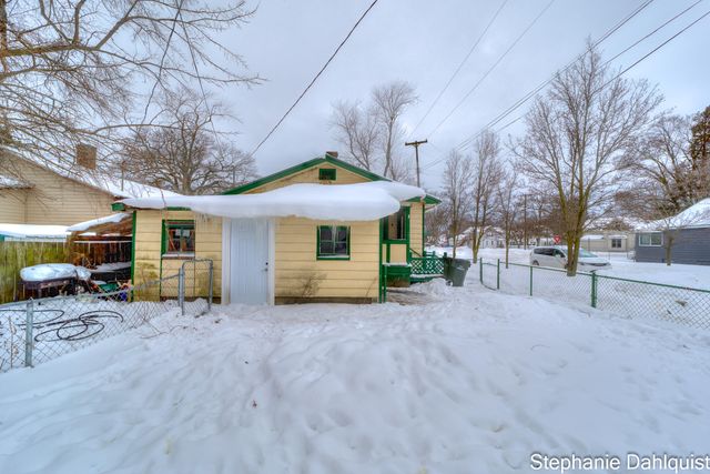 2208 Torrent Street, Muskegon City, MI 49441