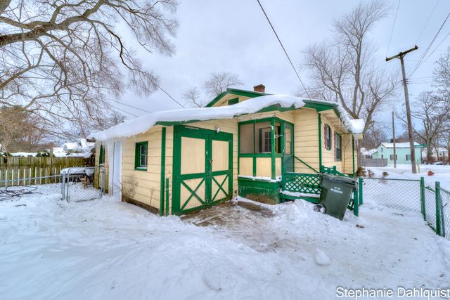 2208 Torrent Street, Muskegon City, MI 49441