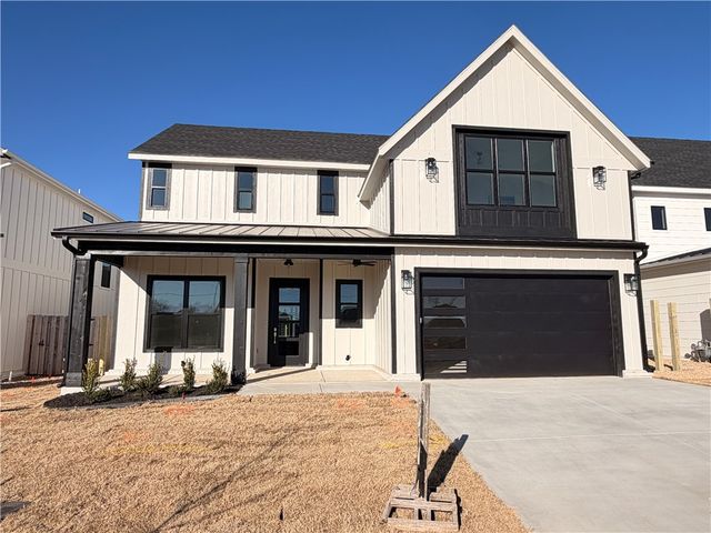 6008 S 40th Place, Rogers, AR 72758