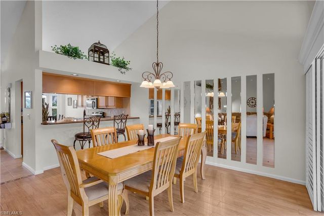5854 Westbourgh CT, Naples, FL 34112