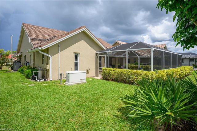 5854 Westbourgh CT, Naples, FL 34112