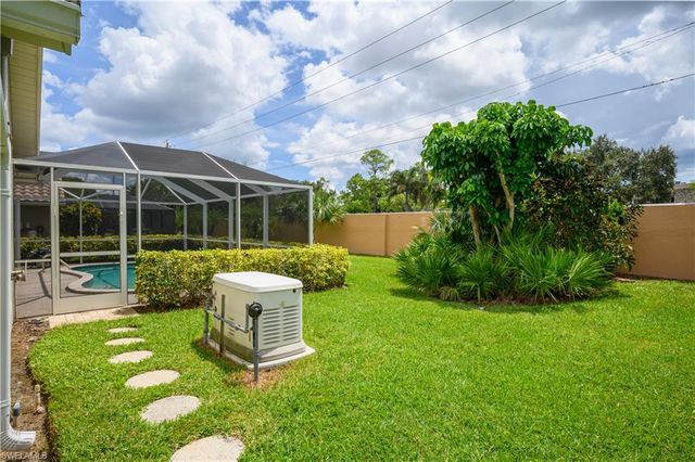5854 Westbourgh CT, Naples, FL 34112