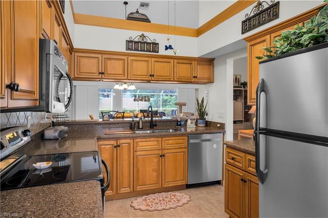 5854 Westbourgh CT, Naples, FL 34112