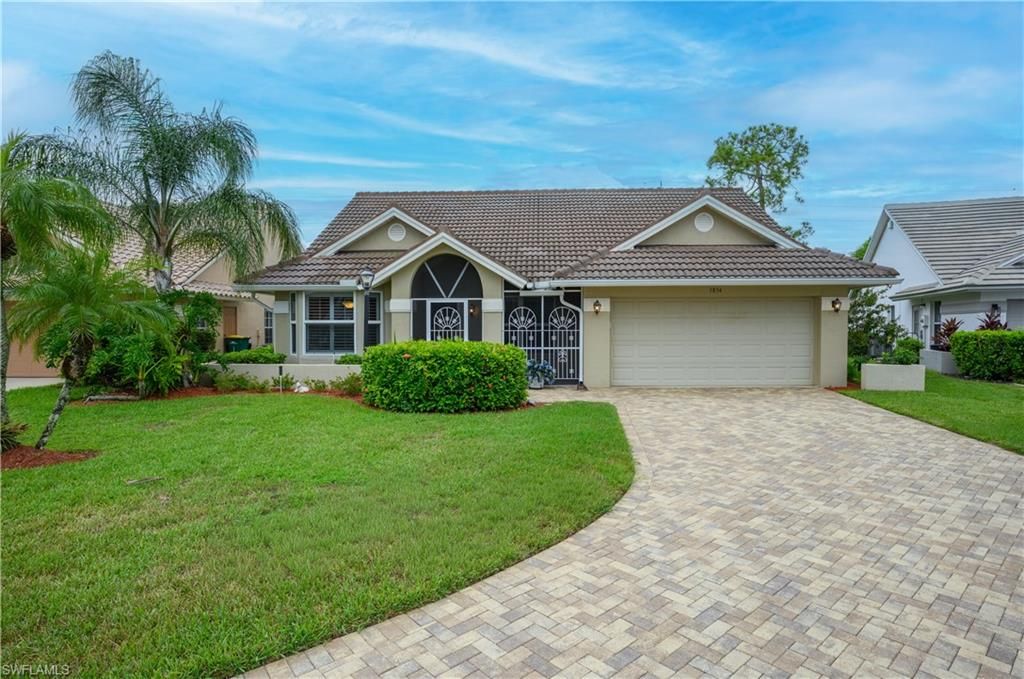 5854 Westbourgh CT, Naples, FL 34112