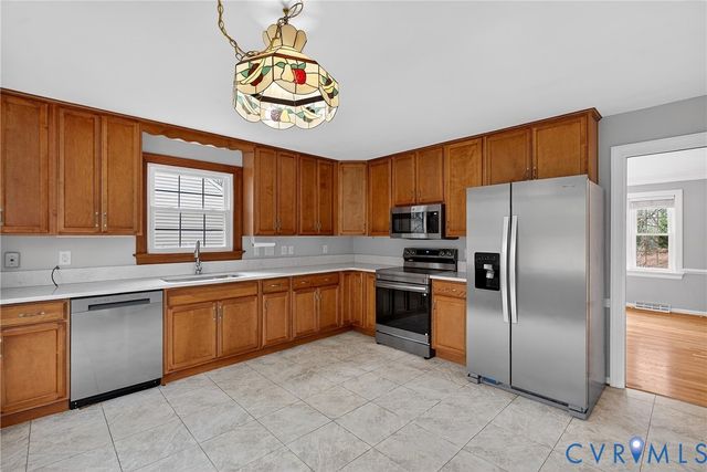 1809 Elmart Ln, North Chesterfield, VA 23235