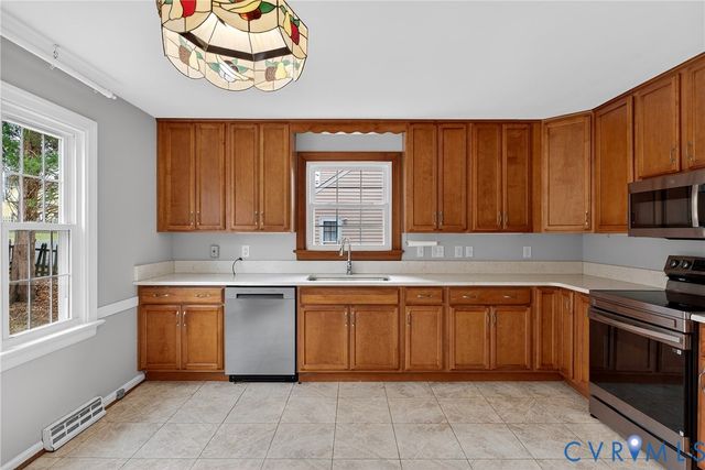 1809 Elmart Ln, North Chesterfield, VA 23235