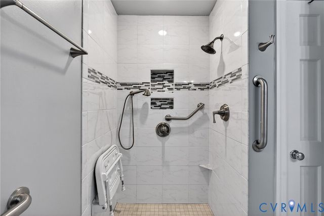 1809 Elmart Ln, North Chesterfield, VA 23235