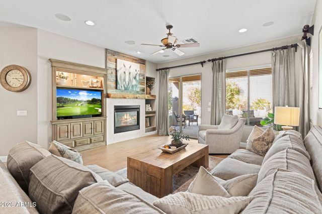 3948 E PARKSIDE Lane, Phoenix, AZ 85050
