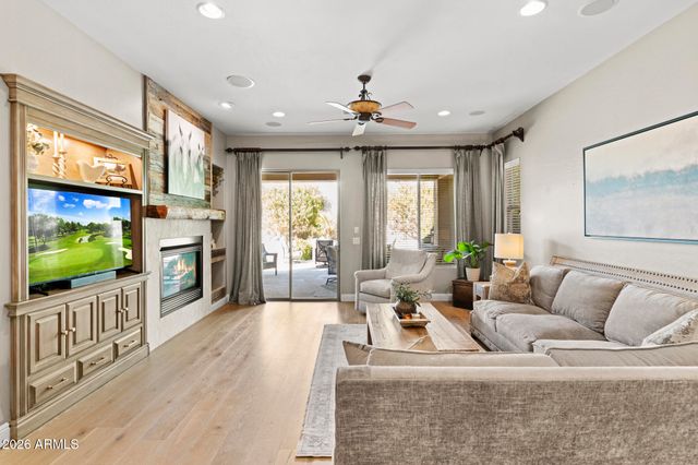 3948 E PARKSIDE Lane, Phoenix, AZ 85050