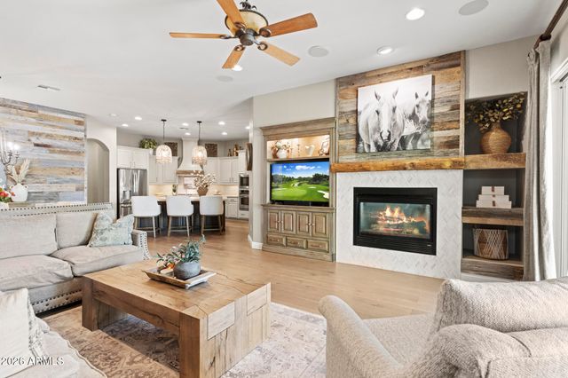 3948 E PARKSIDE Lane, Phoenix, AZ 85050