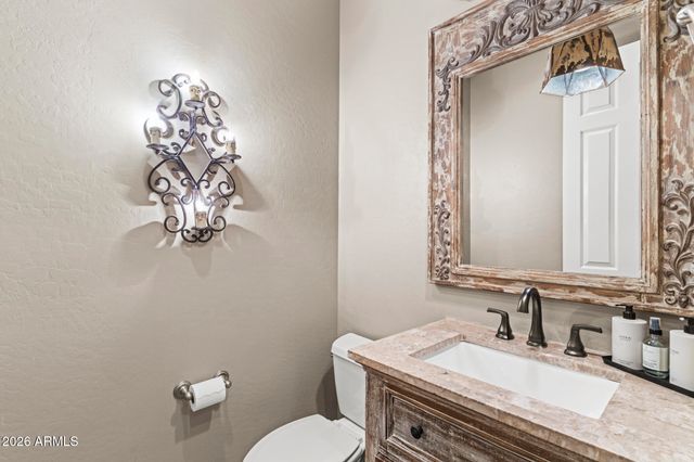 3948 E PARKSIDE Lane, Phoenix, AZ 85050