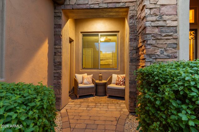 3948 E PARKSIDE Lane, Phoenix, AZ 85050