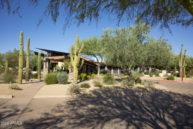 3948 E PARKSIDE Lane, Phoenix, AZ 85050