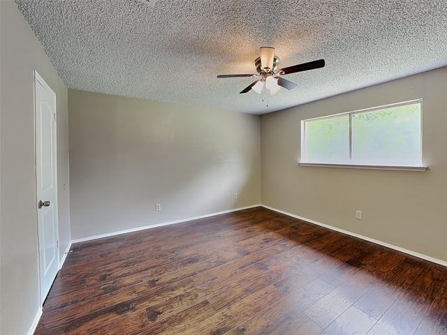 701 Admiralty Way, Fort Worth, TX 76108