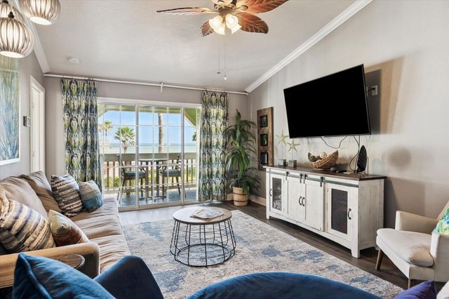 7000 Seawall Boulevard 431, Galveston, TX 77551