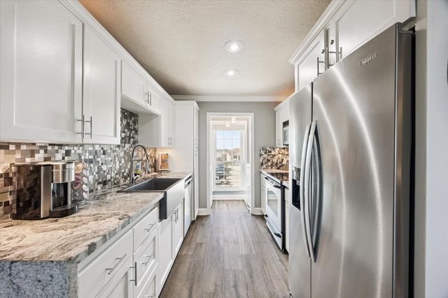7000 Seawall Boulevard 431, Galveston, TX 77551
