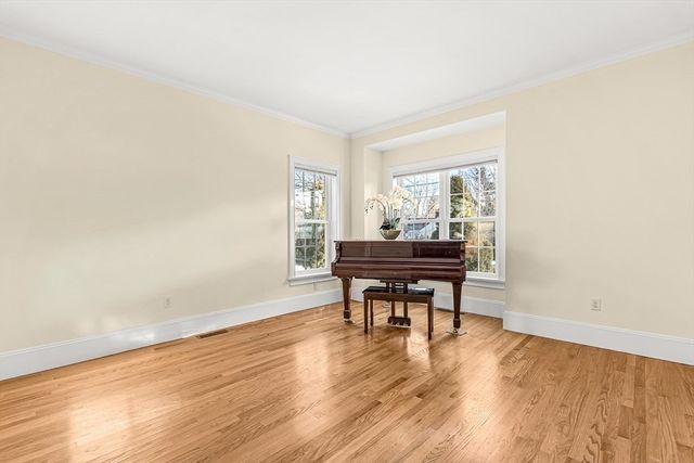 45 Bacon Street, Winchester, MA 01890