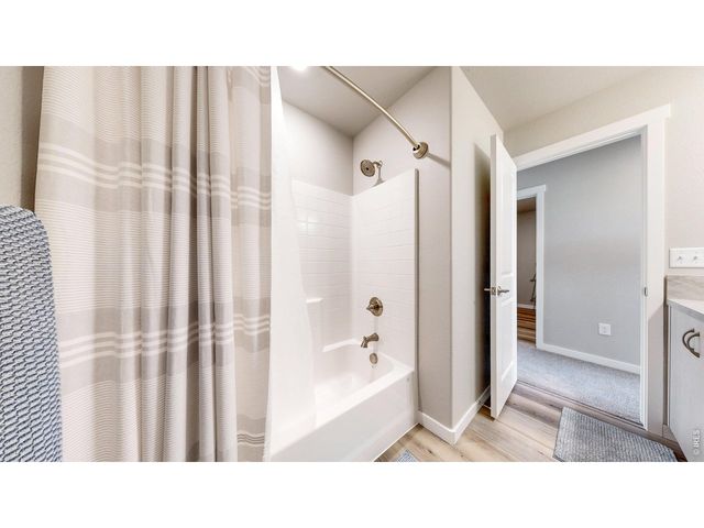 228 E 4th St, Berthoud, CO 80513